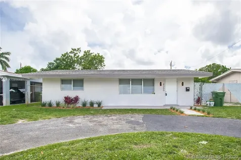 8300 Taft Street Pembroke Pines FL 33024