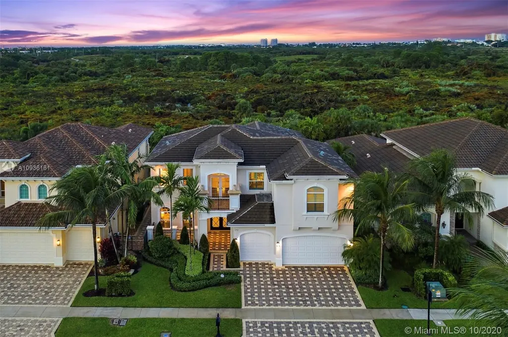 1713 W Hemingway Drive Juno Beach FL 33408