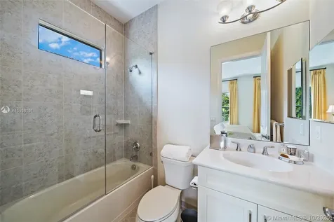 1713 W Hemingway Drive Juno Beach FL 33408