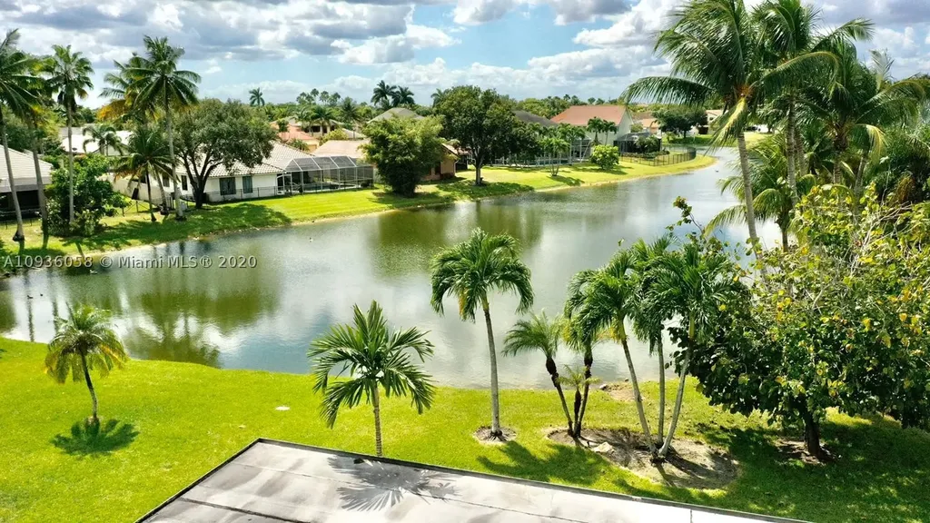 741 Blue Ridge Way Davie FL 33325