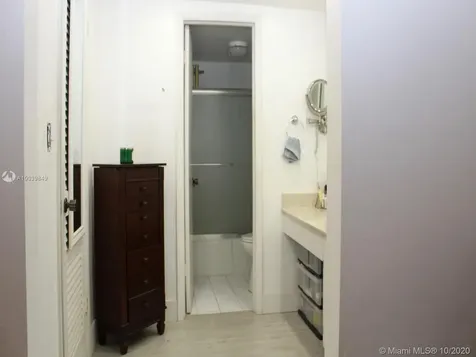 10433 SW 80th Street Miami FL 33173