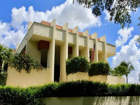 10433 SW 80th Street Miami FL 33173