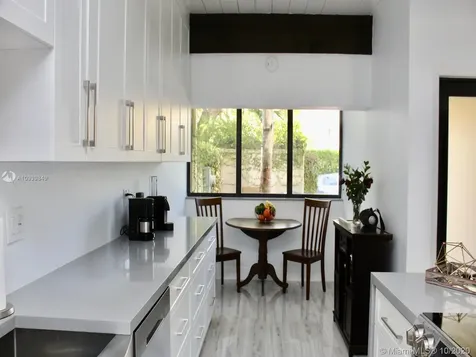 10433 SW 80th Street Miami FL 33173