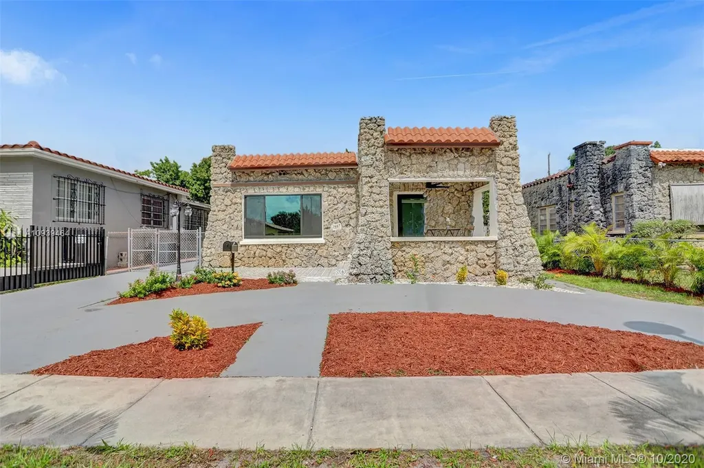1667 SW 13th Street Miami FL 33145