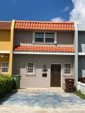 1865 W 73rd Place Hialeah FL 33014