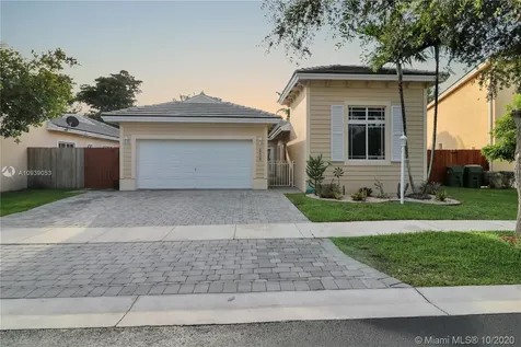 608 SE 30th Terrace Homestead FL 33033