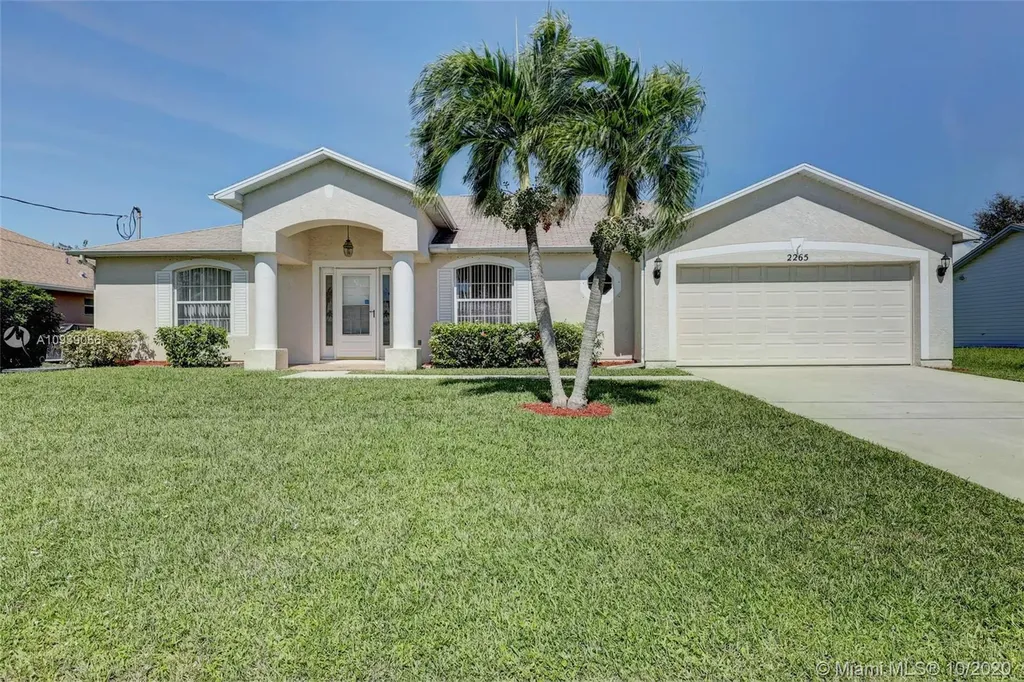 2265 SE Marsh Avenue Port St. Lucie FL 34952
