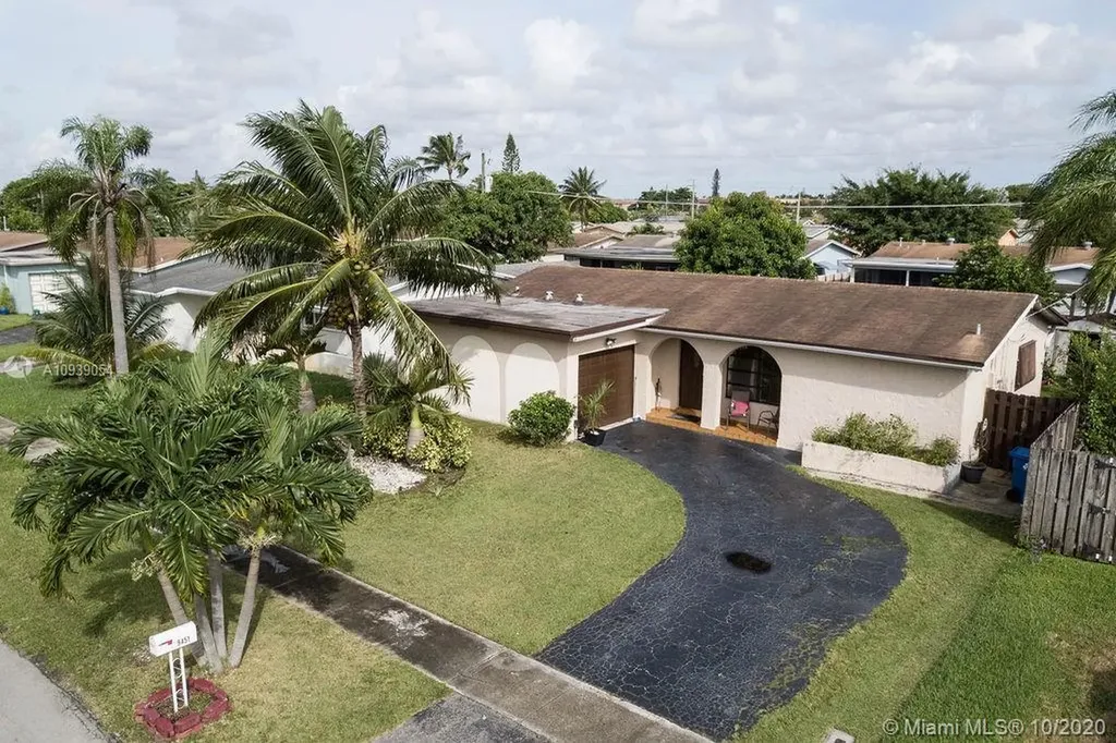 9451 NW 24th Place Sunrise FL 33322