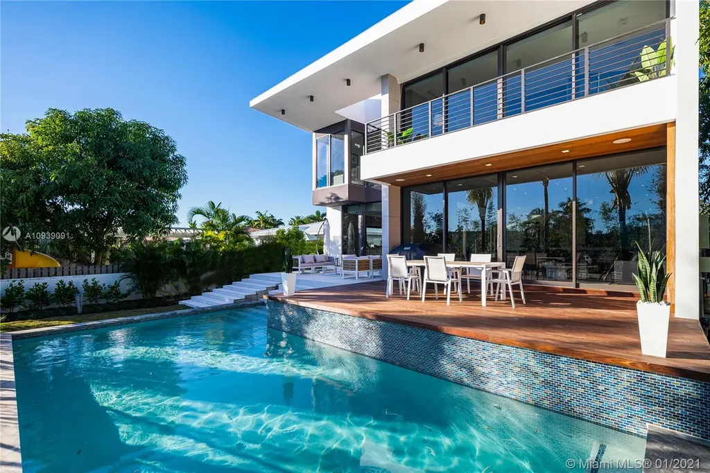 770 S Shore Drive Miami Beach FL 33141