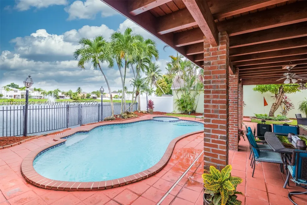 14458 SW 93rd Terrace Miami FL 33186