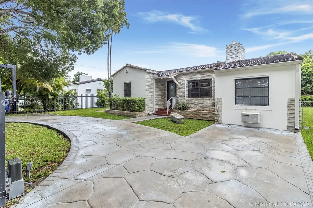 2818 SW 19th Street Miami FL 33145
