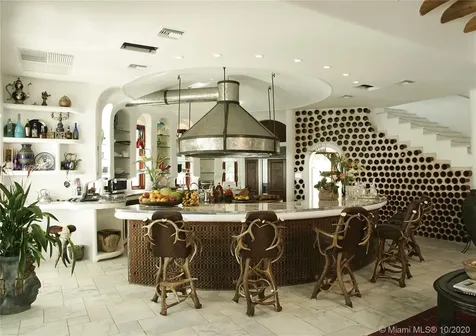 24 S Hibiscus Drive Miami Beach FL 33139
