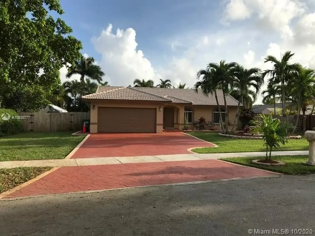 13132 SW 205th Street Miami FL 33177