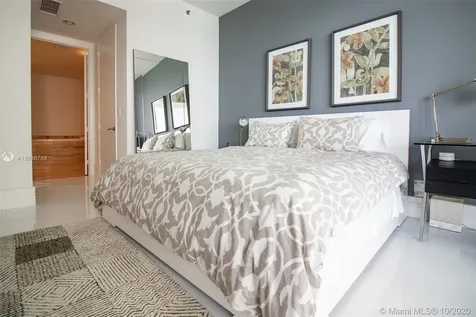 15811 Collins Avenue Sunny Isles Beach FL 33160