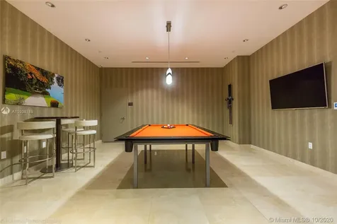 15811 Collins Avenue Sunny Isles Beach FL 33160