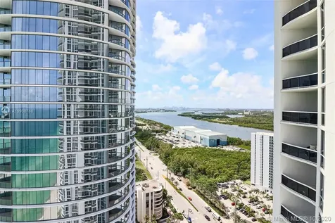 15811 Collins Avenue Sunny Isles Beach FL 33160