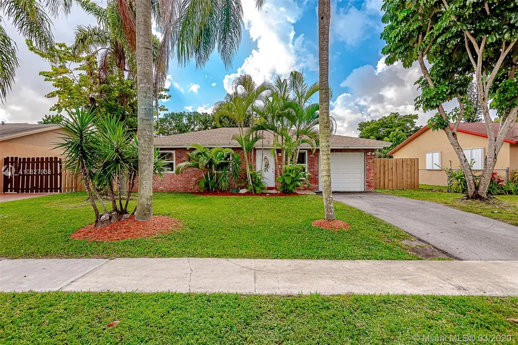 8250 SW 7th Street North Lauderdale FL 33068