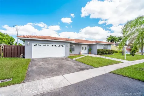 16790 Harbor Court Weston FL 33326