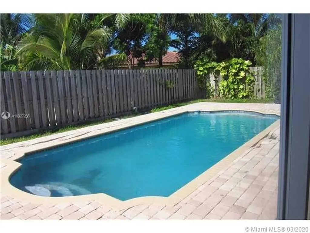2106 NE 40th Avenue Homestead FL 33033