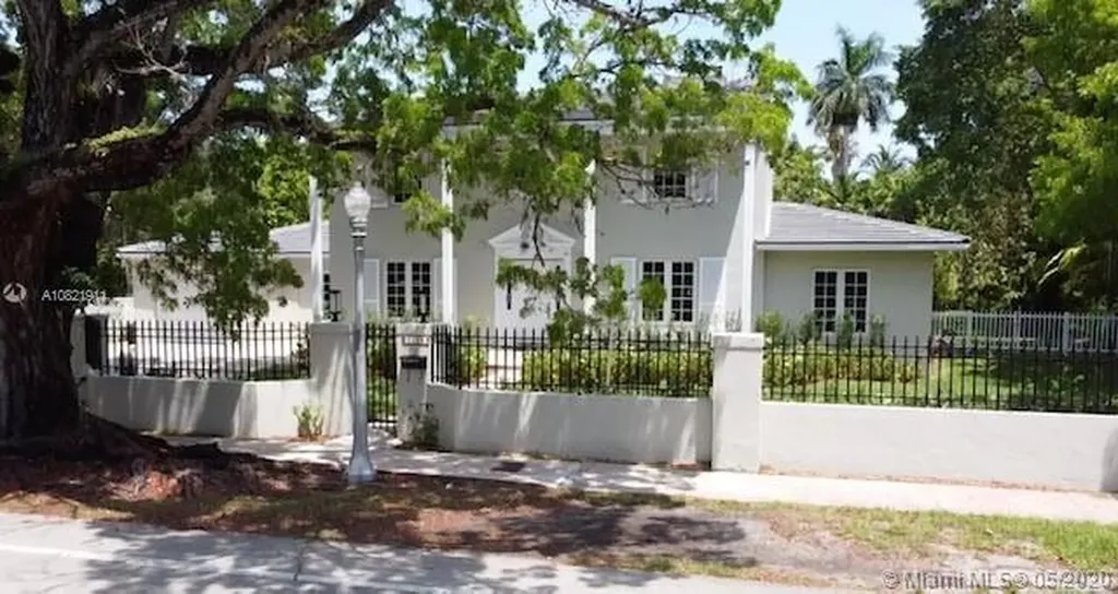 1125 Alhambra Circle Coral Gables FL 33134