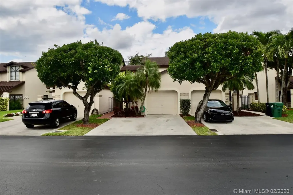 13739 SW 100th Terrace Miami FL 33186