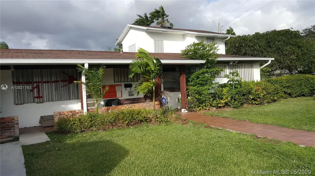 9201 SW 46th Terrace Miami FL 33165