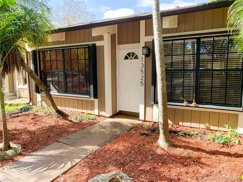 13525 SW 101st Lane Miami FL 33186