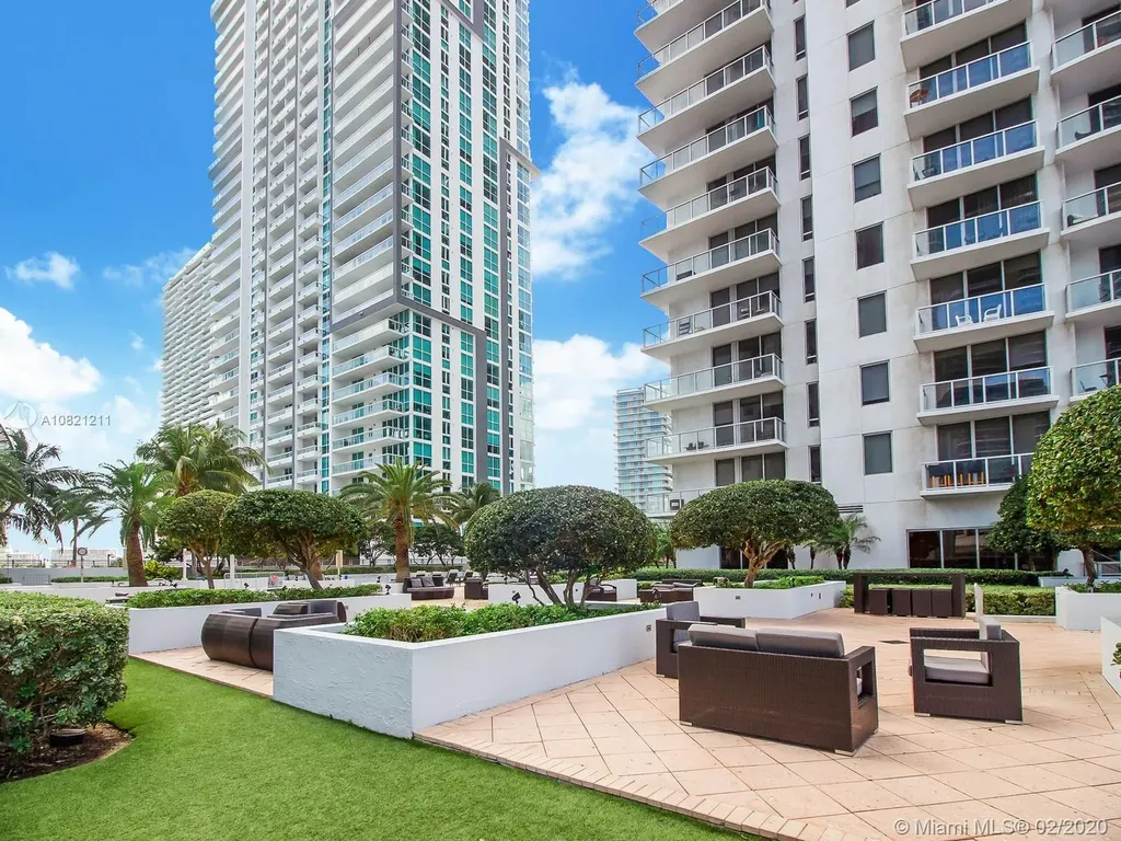 1060 Brickell Avenue Miami FL 33131