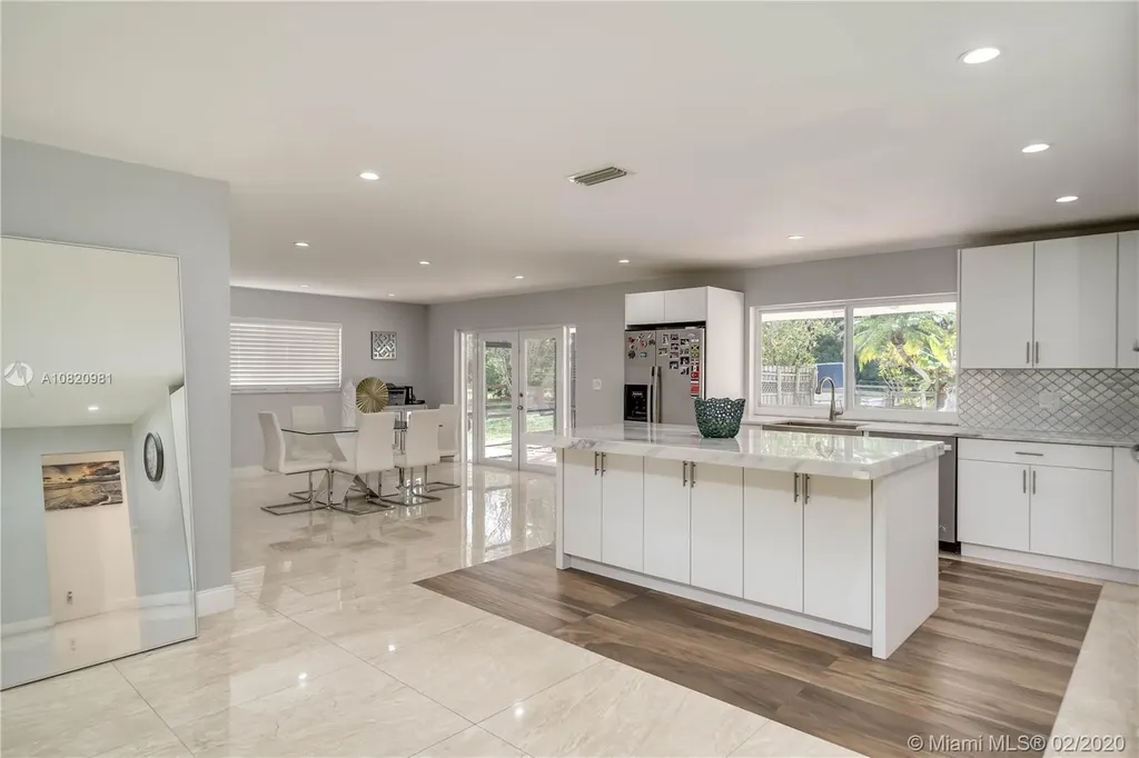 14200 SW 23rd Street Davie FL 33325