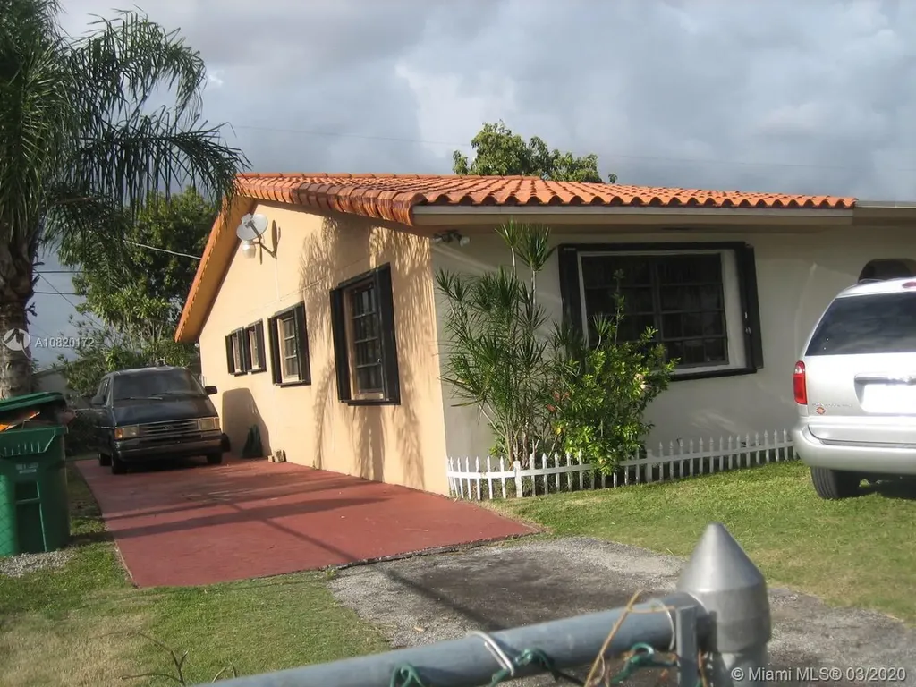 11351 SW 41st Terrace Miami FL 33165