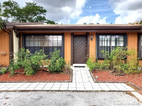 2310 Poinsetta Court Pembroke Pines FL 33026