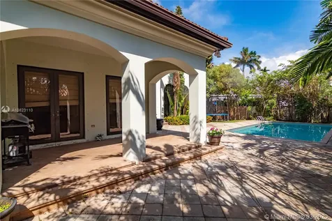 1270 97th Street Bay Harbor Islands FL 33154