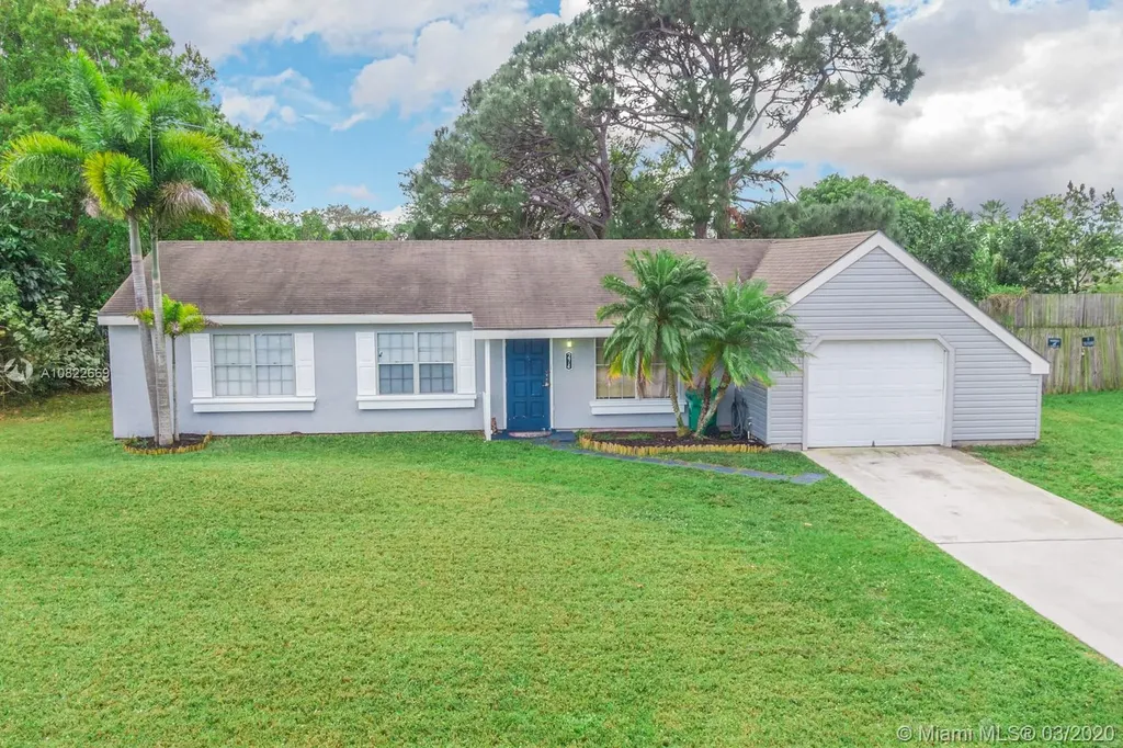 274 SW Homeland Road Port St. Lucie FL 34953
