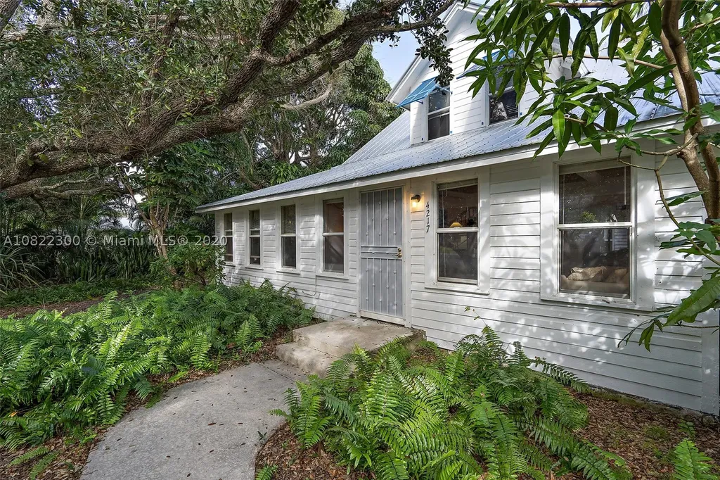 4217 SE Bayview Street Stuart FL 34997