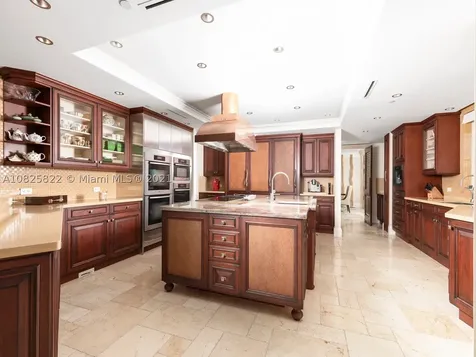 5272 Fisher Island Drive Miami Beach FL 33109
