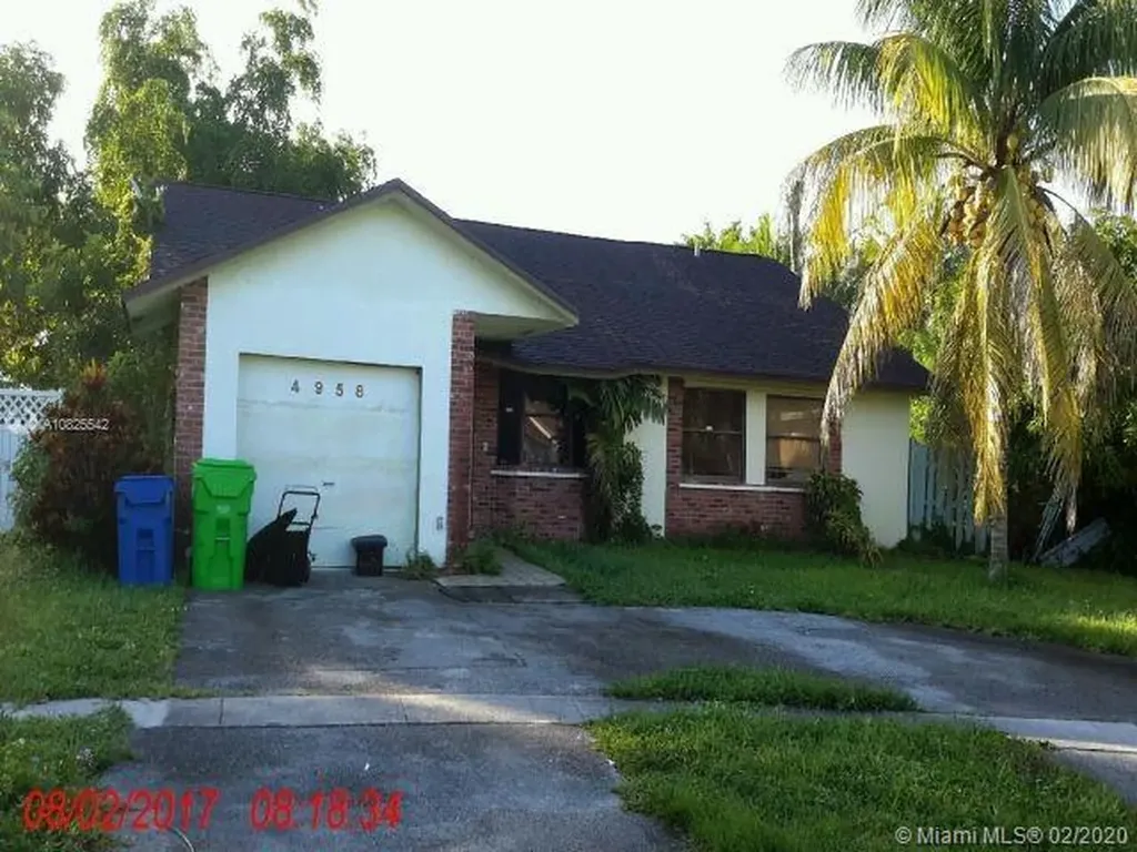 4958 NW 91st Terrace Sunrise FL 33351