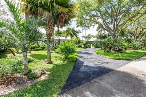 6822 SW 144th Terrace Palmetto Bay FL 33158