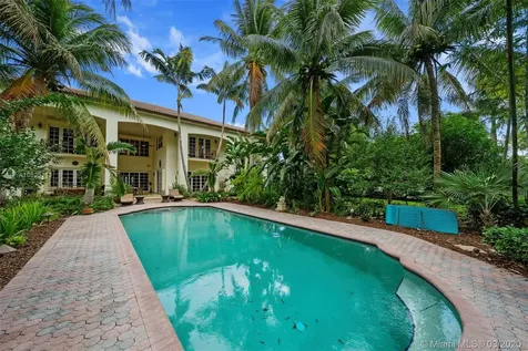 12320 SW 60th Court Pinecrest FL 33156