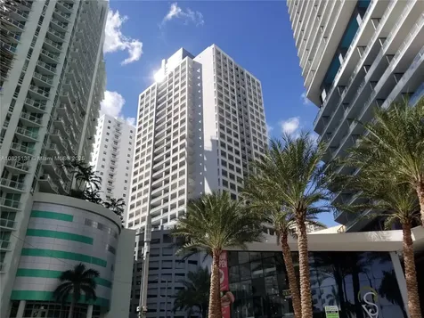 170 SE 14th Street Miami FL 33131