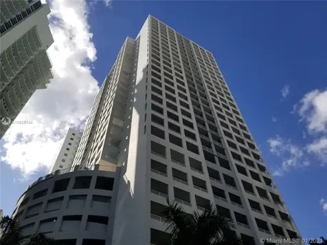 170 SE 14th Street Miami FL 33131