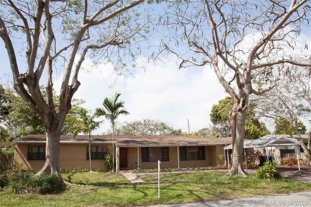 6180 SW 62nd Place South Miami FL 33143