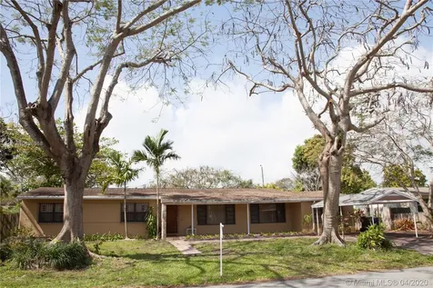 6180 SW 62nd Place South Miami FL 33143