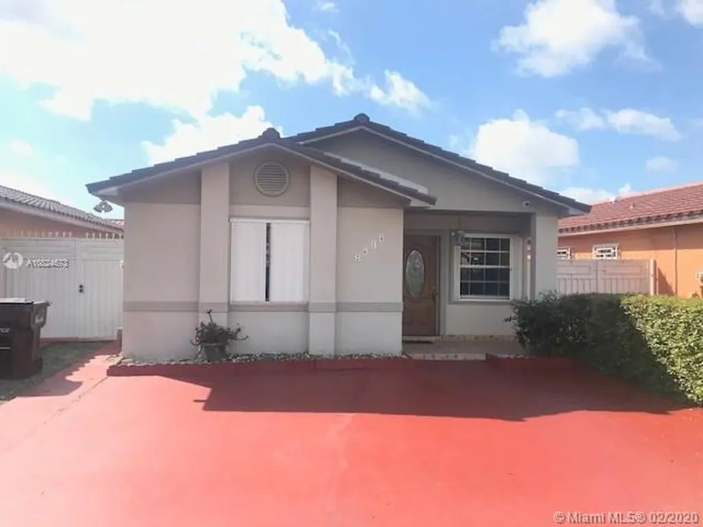 2614 W 74th Street Hialeah FL 33016