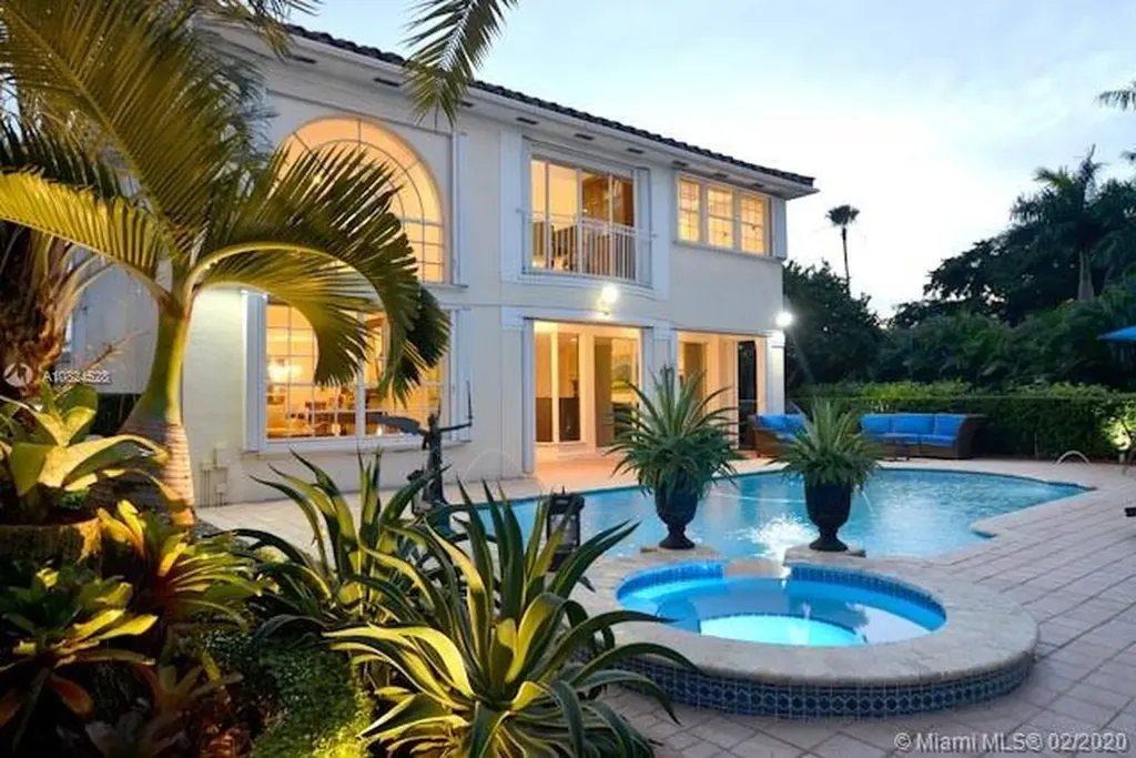 4452 NW 93rd Doral Court Doral FL 33178