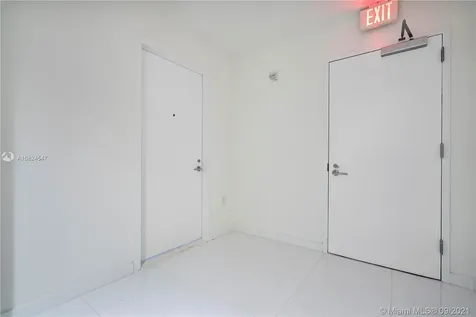 851 NE 1st Avenue Miami FL 33132