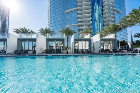 851 NE 1st Avenue Miami FL 33132