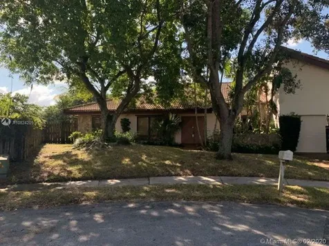 220 SW 101st Avenue Plantation FL 33324