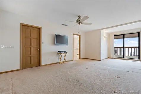 4230 NE Joes Point Road Stuart FL 34996