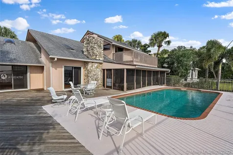 4230 NE Joes Point Road Stuart FL 34996