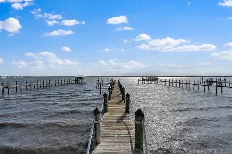 4230 NE Joes Point Road Stuart FL 34996